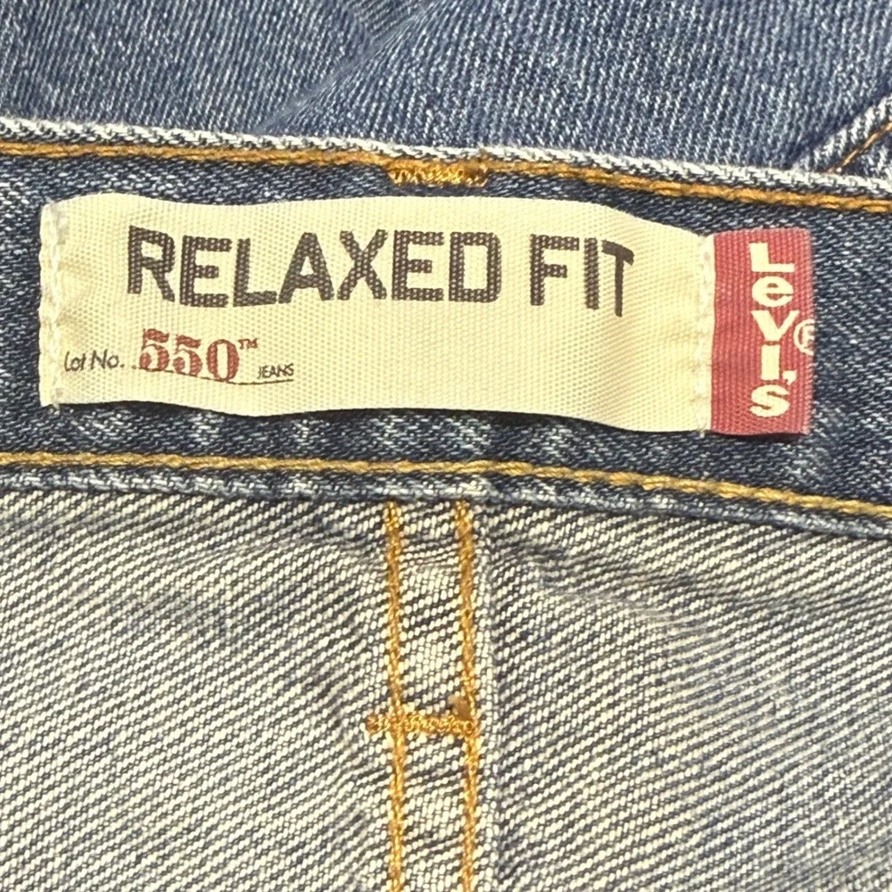 Levis 550 Jeans Mens Measures 37x34‎ Tag 38x34 Blue Relaxed Fit Tapered Workwear